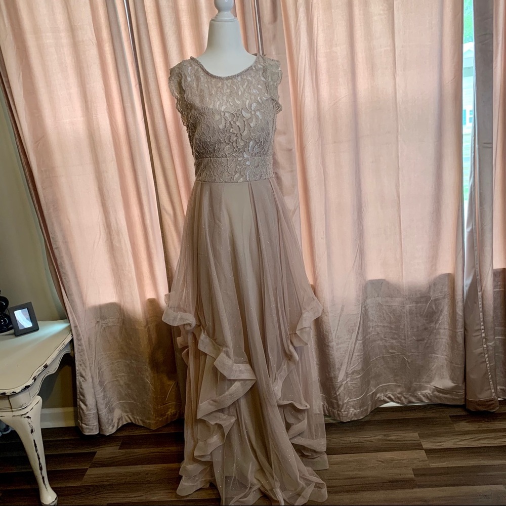 Speechless Embroidered Ball Gown SZ 9